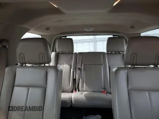 2010 Ford Expedition SSV с VIN 1FMJU1G5XAEB72651, выставлен на аукционе Copart как лот 53670525 с пробегом Не указан миль и Списание • Salvage title. История ставок и продаж доступна на DreamBid. Изображение 10.