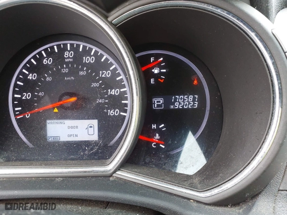 2011 Nissan Murano SV with VIN JN8AZ1MWXBW185399, listed as a IAAI auction lot 42060072 with 170,587 mi miles. Bid and sale history available at carsss.com. Image 7.