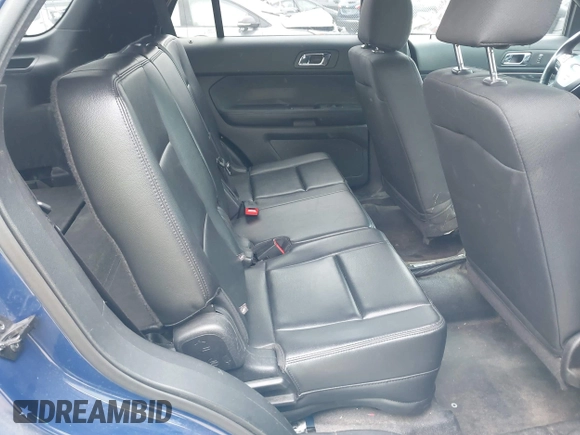 2016 Ford Police Interceptor Utility z VIN 1FM5K8AT5GGC07732, wystawiony jako IAAI lot #42283906 z przebiegiem 214 110 mil mil oraz . Historia ofert i sprzedaży dostępna na DreamBid. Obrazek 8.