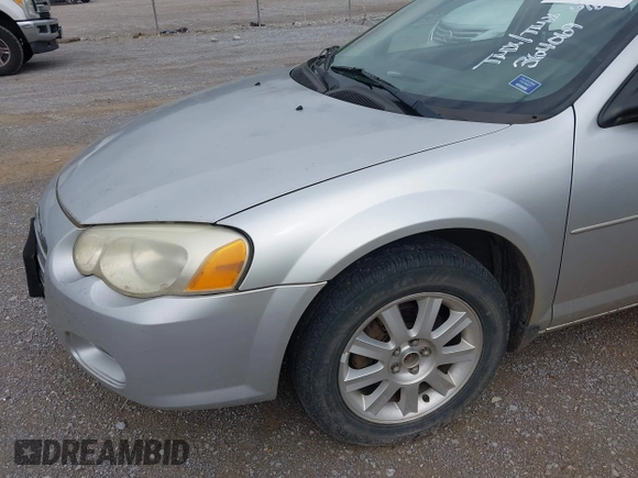2004 Chrysler Sebring LX z VIN 1C3EL46X44N364069, wystawiony jako IAAI lot #42467873 z przebiegiem 153 241 mil mil oraz . Historia ofert i sprzedaży dostępna na DreamBid. Obrazek 6.