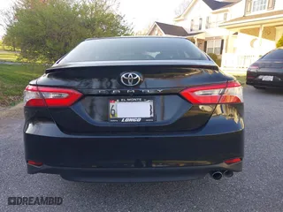 2018 Toyota Camry LE with VIN JTNB11HK9J3015903, listed as a IAAI auction lot 41949640 with 82,161 mi miles. Bid and sale history available at carsss.com. Image 17.