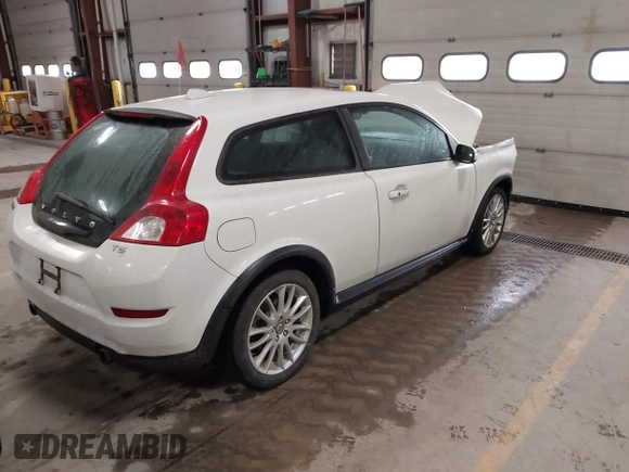 2012 Volvo C30 with VIN YV1672MK5C2281230, listed as a IAAI auction lot 41693964 with 199,154 mi miles and . Bid and sale history available at DreamBid. Image 4.
