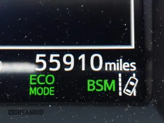 2018 Toyota RAV4 XLE с VIN JTMWFREV2JJ209236, выставлен на аукционе IAAI как лот 42290661 с пробегом 55 910 миль миль и . История ставок и продаж доступна на DreamBid. Изображение 15.