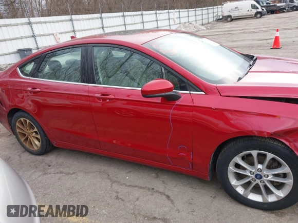 2020 Ford Fusion SE with VIN 3FA6P0HD4LR109679, listed as a IAAI auction lot 41718257 with 132,389 mi miles. Bid and sale history available at carsss.com. Image 14.