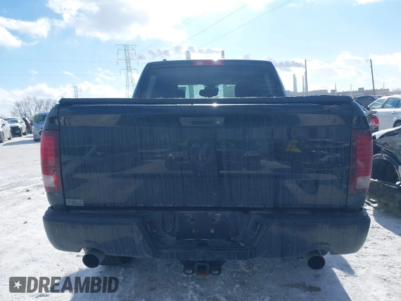 2015 Ram 1500 Express z VIN 1C6RR7KT5FS588494, wystawiony jako IAAI lot #41321894 z przebiegiem 300 261 mil mil oraz . Historia ofert i sprzedaży dostępna na DreamBid. Obrazek 17.