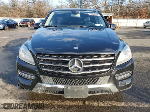 2014 Mercedes-Benz M 350 z VIN 4JGDA5HB5EA407939, wystawiony jako Copart lot #82203844 z przebiegiem 121 143 mil mil oraz Szkoda całkowita • Salvage title. Historia ofert i sprzedaży dostępna na DreamBid. Obrazek 5.