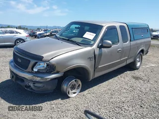2001 Ford F-150 XL z VIN 2FTRX18L61CA78784, wystawiony jako IAAI lot #42228289 z przebiegiem 208 507 mil mil oraz . Historia ofert i sprzedaży dostępna na DreamBid. Obrazek 17.