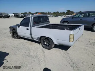 1993 Toyota 2WD Pickups with VIN 4TARN81A3PZ148630, listed as a Copart auction lot 72056594 with 317,084 mi miles and Salvage Title. Bid and sale history available at carsss.com. Image 2.