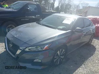 2021 Nissan Altima SV z VIN 1N4BL4DV0MN357870, wystawiony jako IAAI lot #41734734 z przebiegiem 81 423 mil mil oraz . Historia ofert i sprzedaży dostępna na DreamBid. Obrazek 2.