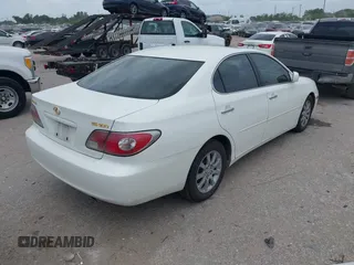 2002 Lexus ES 300 with VIN JTHBF30G525027804, listed as a IAAI auction lot 42285316 with 224,110 mi miles and . Bid and sale history available at DreamBid. Image 4.