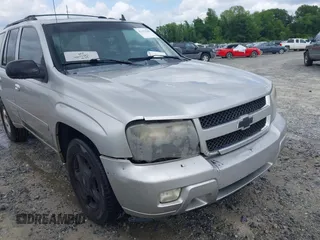 2006 Chevrolet TrailBlazer LS with VIN 1GNDS13S062218295, listed as a IAAI auction lot 42155383 with 237,179 mi miles and . Bid and sale history available at DreamBid. Image 6.
