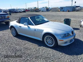 2001 BMW Z3 3.0 z VIN WBACN53411LJ59410, wystawiony jako IAAI lot #41894093 z przebiegiem 51 064 mil mil oraz . Historia ofert i sprzedaży dostępna na DreamBid. Obrazek 1.