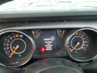 2020 Jeep Gladiator Sport S z VIN 1C6HJTAG1LL147810, wystawiony jako Copart lot #58801765 z przebiegiem 48 103 mil mil oraz Nie do naprawy • Non repairable. Historia ofert i sprzedaży dostępna na DreamBid. Obrazek 9.