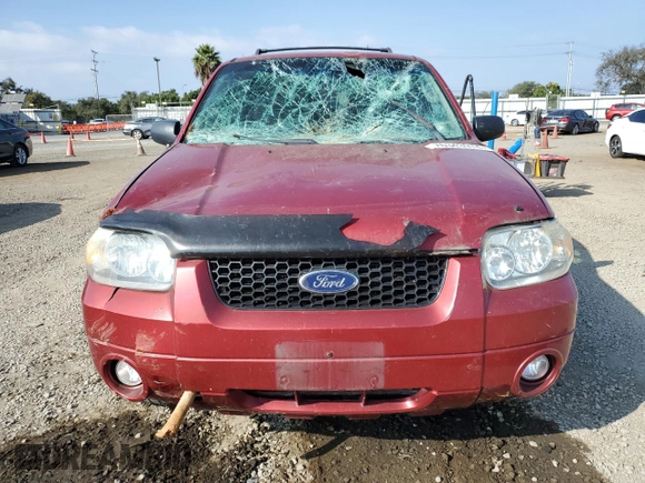 2007 Ford Escape XLT with VIN 1FMCU03147KB99005, listed as a Copart auction lot 76343974 with 142,759 mi miles and Salvage Title. Bid and sale history available at carsss.com. Image 5.