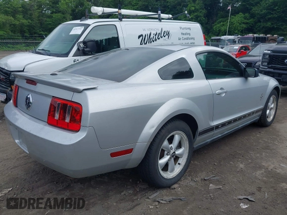 2008 Ford Mustang Deluxe with VIN 1ZVHT80N785160327, listed as a IAAI auction lot 42547909 with 113,654 mi miles and . Bid and sale history available at DreamBid. Image 4.
