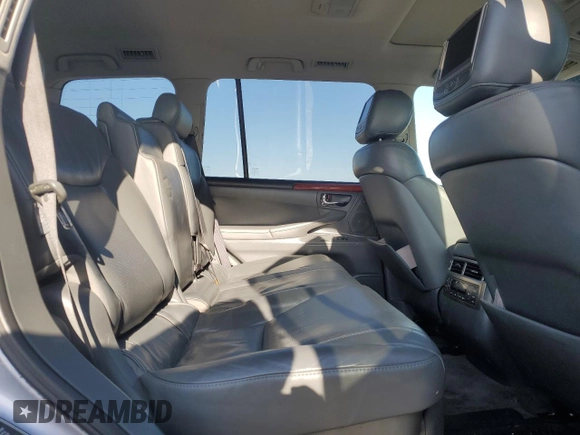 2009 Lexus LX 570 z VIN JTJHY00W394027647, wystawiony jako Copart lot #52262545 z przebiegiem 355 939 mil mil oraz Czysty tytuł • Clean title. Historia ofert i sprzedaży dostępna na DreamBid. Obrazek 11.