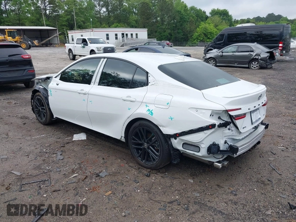 2025 Toyota Camry LE z VIN 4T1DAACK6SU545886, wystawiony jako IAAI lot #42120578 z przebiegiem Nie podano mil oraz . Historia ofert i sprzedaży dostępna na DreamBid. Obrazek 3.