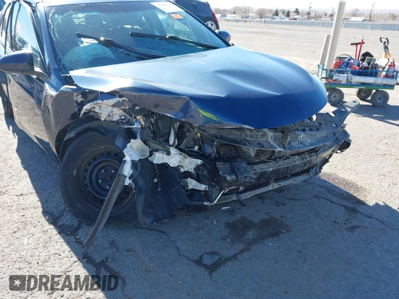 2015 Toyota Camry XLE with VIN 4T4BF1FK3FR505961, listed as a IAAI auction lot 41042038 with Not Provided miles and . Bid and sale history available at carsss.com. Image 6.