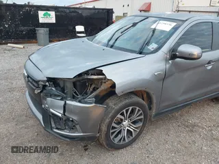 2018 Mitsubishi Outlander ES z VIN JA4AP3AU1JZ034958, wystawiony jako IAAI lot #41298536 z przebiegiem 145 267 mil mil oraz . Historia ofert i sprzedaży dostępna na DreamBid. Obrazek 6.
