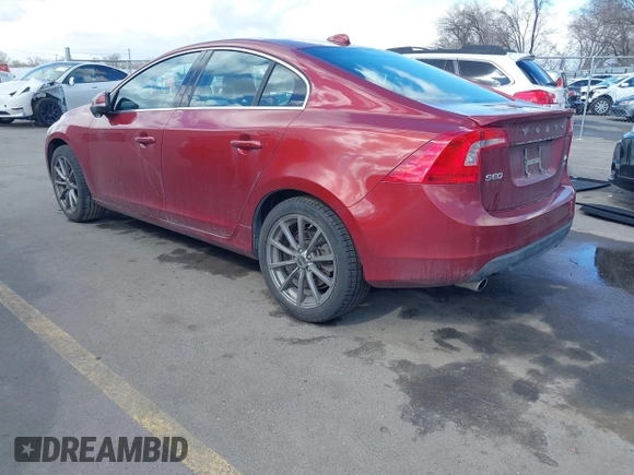2011 Volvo S60 z VIN YV1902FH4B2013271, wystawiony jako IAAI lot #41706876 z przebiegiem 128 353 mil mil oraz . Historia ofert i sprzedaży dostępna na DreamBid. Obrazek 3.