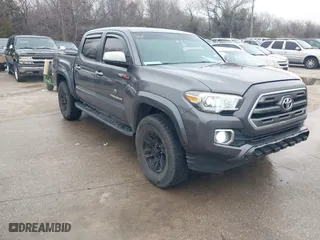 2017 Toyota Tacoma Limited with VIN 5TFEZ5CN1HX027338, listed as a IAAI auction lot 41551446 with 190,894 mi miles. Bid and sale history available at carsss.com. Image 1.