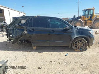 2023 Honda Passport EX-L z VIN 5FNYF8H5XPB013172, wystawiony jako IAAI lot #41680601 z przebiegiem 29 016 mil mil oraz . Historia ofert i sprzedaży dostępna na DreamBid. Obrazek 14.