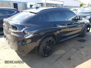 2022 BMW X4 M z VIN 5YM23EC04N9N34444, wystawiony jako Copart lot #65445883 z przebiegiem 7632 mil mil oraz . Historia ofert i sprzedaży dostępna na DreamBid. Obrazek 3.