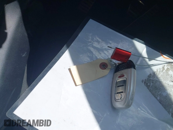 2017 Audi R8 z VIN WUAVACFX0H7903232, wystawiony jako IAAI lot #42247728 z przebiegiem 74 755 mil mil oraz . Historia ofert i sprzedaży dostępna na DreamBid. Obrazek 11.