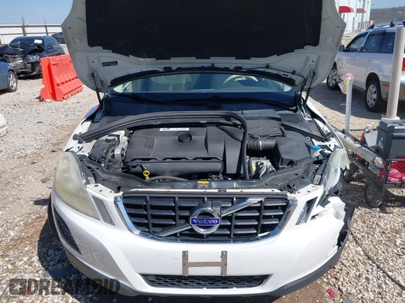 2012 Volvo XC60 3.0L with VIN YV4902DZ5C2250786, listed as a IAAI auction lot 41758295 with 170,725 mi miles. Bid and sale history available at carsss.com. Image 10.