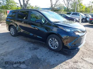 2025 Toyota Sienna LE z VIN 5TDKRKEC9SS226776, wystawiony jako IAAI lot #41887828 z przebiegiem 7 737 mil mil oraz . Historia ofert i sprzedaży dostępna na DreamBid. Obrazek 1.