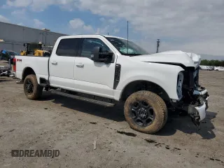 2024 Ford F-250 XL z VIN 1FT8W2BA7RED68145, wystawiony jako Copart lot #53981265 z przebiegiem 11 180 mil mil oraz Szkoda całkowita • Salvage title. Historia ofert i sprzedaży dostępna na DreamBid. Obrazek 4.