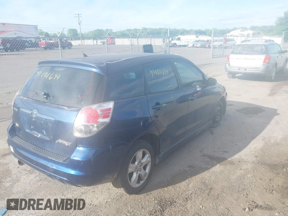 2006 Toyota Matrix STD with VIN 2T1KR30E76C617471, listed as a IAAI auction lot 42151647 with 289,196 mi miles and . Bid and sale history available at carsss.com. Image 4.