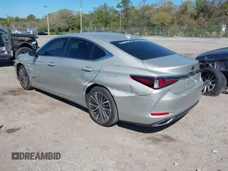 2024 Lexus ES with VIN 58ADZ1B16RU164902, listed as a IAAI auction lot 41783114 with 18,857 mi miles. Bid and sale history available at carsss.com. Image 3.