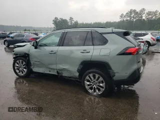 2022 Toyota RAV4 XLE Premium с VIN 2T3A1RFV1NW301243, выставлен на аукционе Copart как лот 56025835 с пробегом 58 093 миль миль и Списание • Salvage title. История ставок и продаж доступна на DreamBid. Изображение 2.