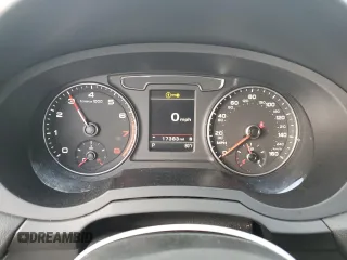 2017 Audi Q3 Premium Plus z VIN WA1JCCFS6HR001712, wystawiony jako Copart lot #49235865 z przebiegiem 17 383 mil mil oraz Szkoda całkowita • Salvage title. Historia ofert i sprzedaży dostępna na DreamBid. Obrazek 9.