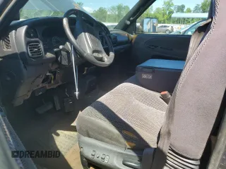 2002 Dodge Ram 2500 with VIN 3B7KC236X2M268324, listed as a Copart auction lot 57196344 with 179,647 mi miles and Salvage Title. Bid and sale history available at carsss.com. Image 7.