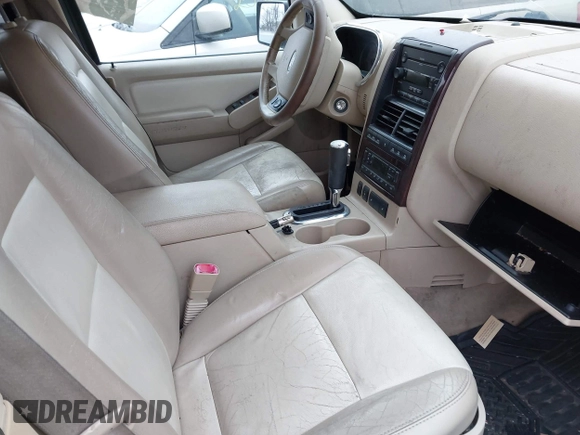 2006 Ford Explorer Limited with VIN 1FMEU75876UB33661, listed as a IAAI auction lot 41928298 with Not Provided miles and . Bid and sale history available at DreamBid. Image 5.