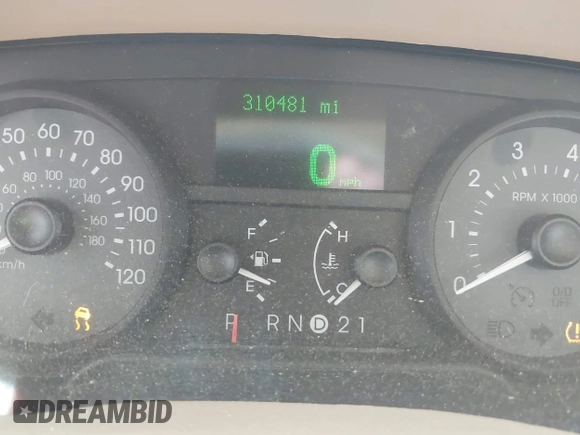 2008 Mercury Grand Marquis LS with VIN 2MEFM75VX8X600015, listed as a IAAI auction lot 42142359 with 310,481 mi miles and . Bid and sale history available at DreamBid. Image 7.