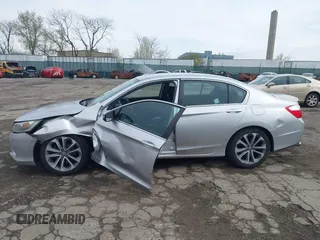 2014 Honda Accord Sedan Sport with VIN 1HGCR2F53EA134778, listed as a IAAI auction lot 41951952 with 225,219 mi miles. Bid and sale history available at carsss.com. Image 6.
