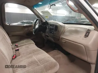 1998 Ford F-150 с VIN 2FTZX08W9WCA27422, выставлен на аукционе IAAI как лот 42391383 с пробегом 183 526 миль миль и . История ставок и продаж доступна на DreamBid. Изображение 5.