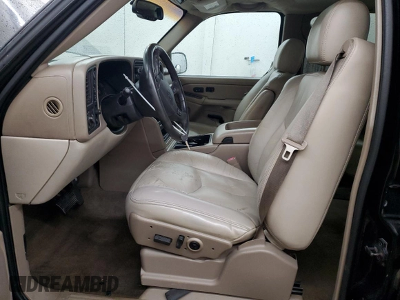 2004 Chevrolet Suburban LS with VIN 3GNFK16Z64G170047, listed as a Copart auction lot 47558715 with 354,802 mi miles and Salvage Title. Bid and sale history available at carsss.com. Image 7.