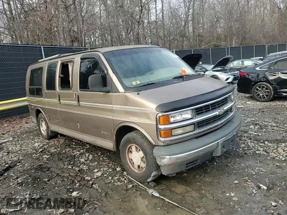 1996 Chevrolet Chevy Van z VIN 1GBFG15M1T1001653, wystawiony jako Copart lot #84589274 z przebiegiem Nie podano mil oraz Nie do naprawy • Non repairable. Historia ofert i sprzedaży dostępna na DreamBid. Obrazek 12.