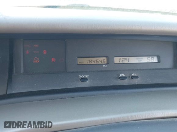 2002 Toyota Avalon XL with VIN 4T1BF28B02U262066, listed as a IAAI auction lot 41896384 with 184,646 mi miles and . Bid and sale history available at DreamBid. Image 7.