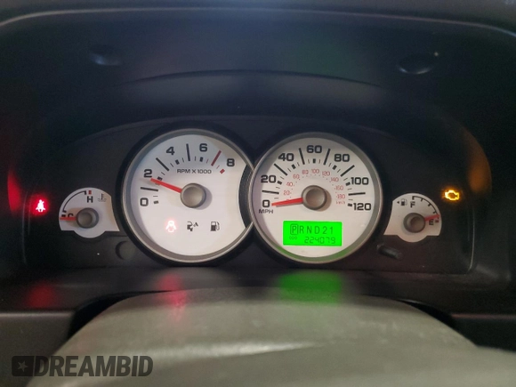 2006 Ford Escape XLT with VIN 1FMYU03126KB57467, listed as a Copart auction lot 73684684 with 224,079 mi miles and Clean Title. Bid and sale history available at carsss.com. Image 9.