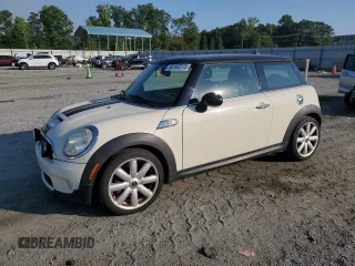 2010 MINI Hardtop S с VIN WMWMF7C54ATX43662, выставлен на аукционе Copart как лот 63163315 с пробегом 129 041 миль миль и Чистый • Clean title. История ставок и продаж доступна на DreamBid. Изображение 1.
