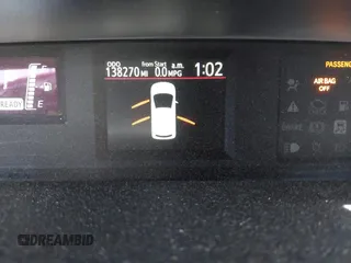 2017 Toyota Prius One z VIN JTDKDTB30H1594830, wystawiony jako IAAI lot #42271525 z przebiegiem 138 270 mil mil oraz . Historia ofert i sprzedaży dostępna na DreamBid. Obrazek 16.