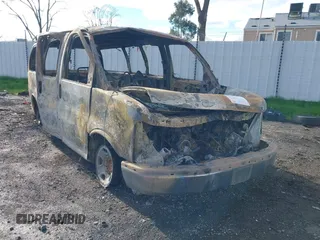 2005 Chevrolet Express Passenger with VIN 1GAHG35U251245243, listed as a IAAI auction lot 41208192 with Not provided miles and . Bid and sale history available at DreamBid. Image 1.