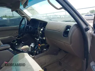 2000 Toyota 4Runner SR5 with VIN JT3GN86R1Y0166533, listed as a IAAI auction lot 42103772 with 279,272 mi miles and . Bid and sale history available at DreamBid. Image 5.