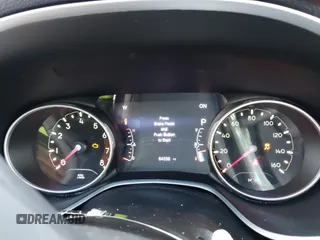 2020 Jeep Compass Latitude z VIN 3C4NJDBB9LT150382, wystawiony jako IAAI lot #40566479 z przebiegiem 64 336 mil mil oraz . Historia ofert i sprzedaży dostępna na DreamBid. Obrazek 15.