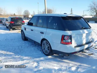 2011 Land Rover Range Rover Sport HSE Lux z VIN SALSK2D42BA715153, wystawiony jako IAAI lot #41649413 z przebiegiem Nie podano mil oraz . Historia ofert i sprzedaży dostępna na DreamBid. Obrazek 3.